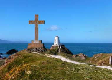 Llanddwyn cross